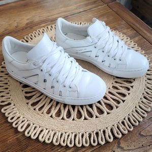 PS821 Alpha Cut Out Sneakers Size 6.5